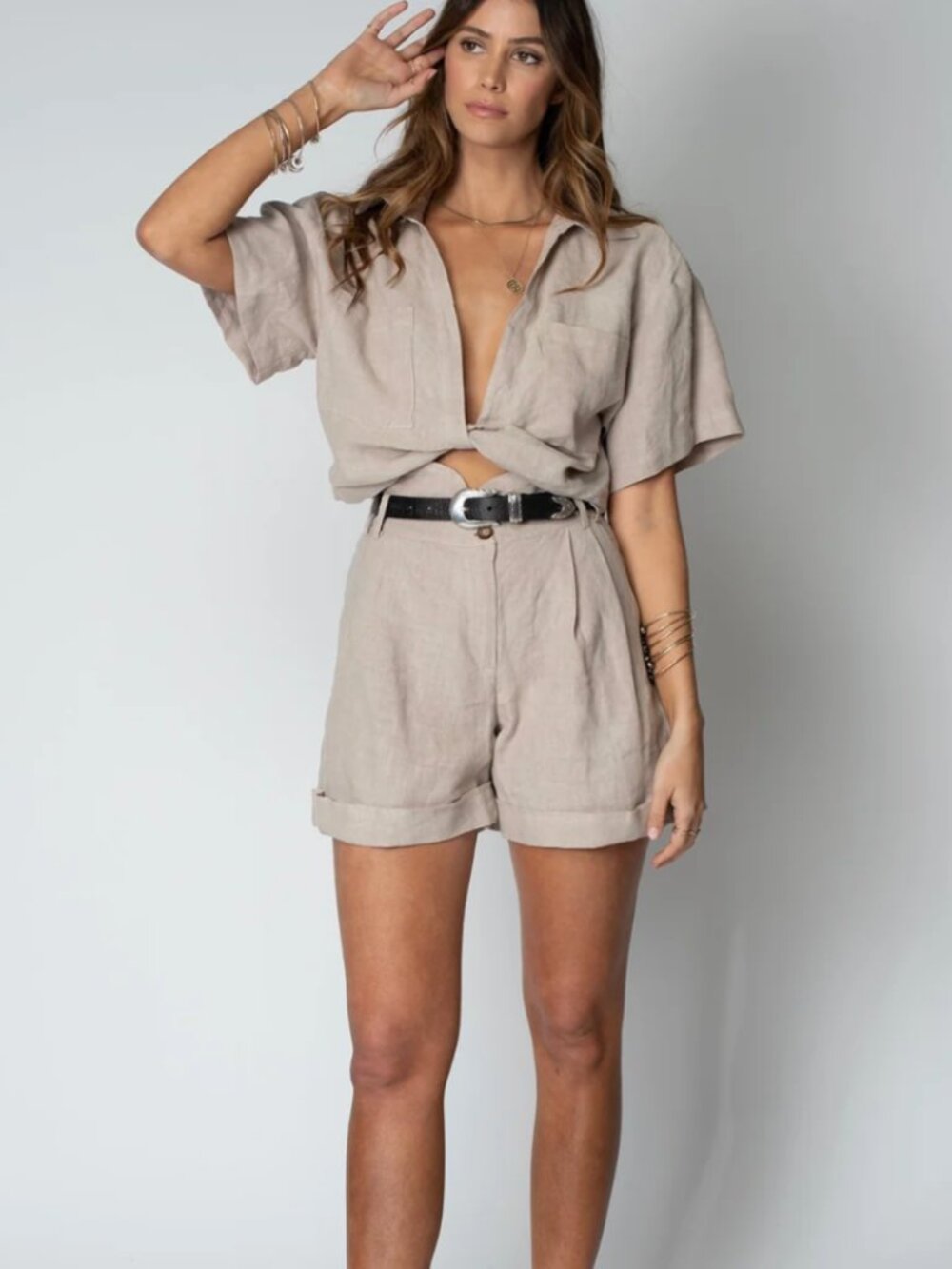 STILL WATER LINEN NOTCH WAIST SHORTS